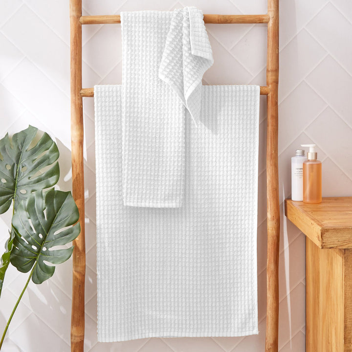 Bamboo White Waffle Bath Towel - Lightweight & Travel-Friendly Luxury Towel